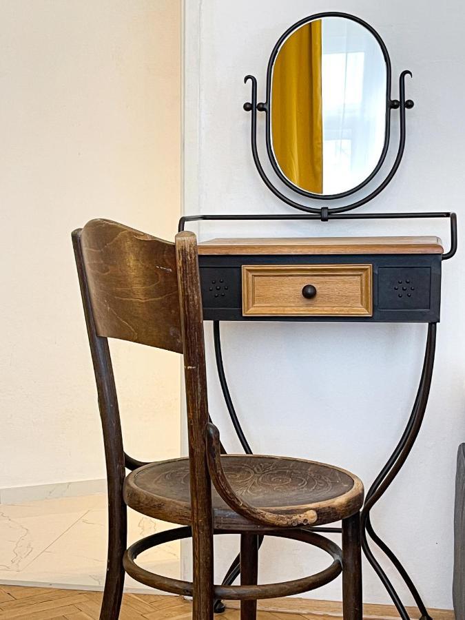 Turnkey I Vintage Terrace Apartment Praga Zewnętrze zdjęcie